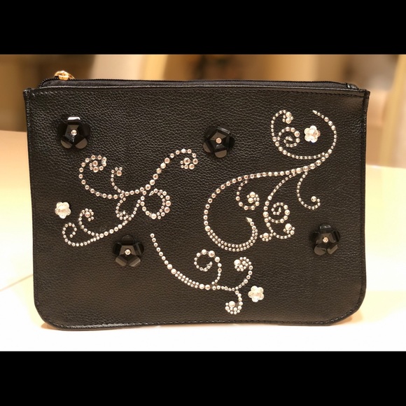Black Designed Purse - Picture 3 of 6